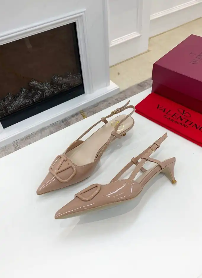 hype Valentino flat shoes