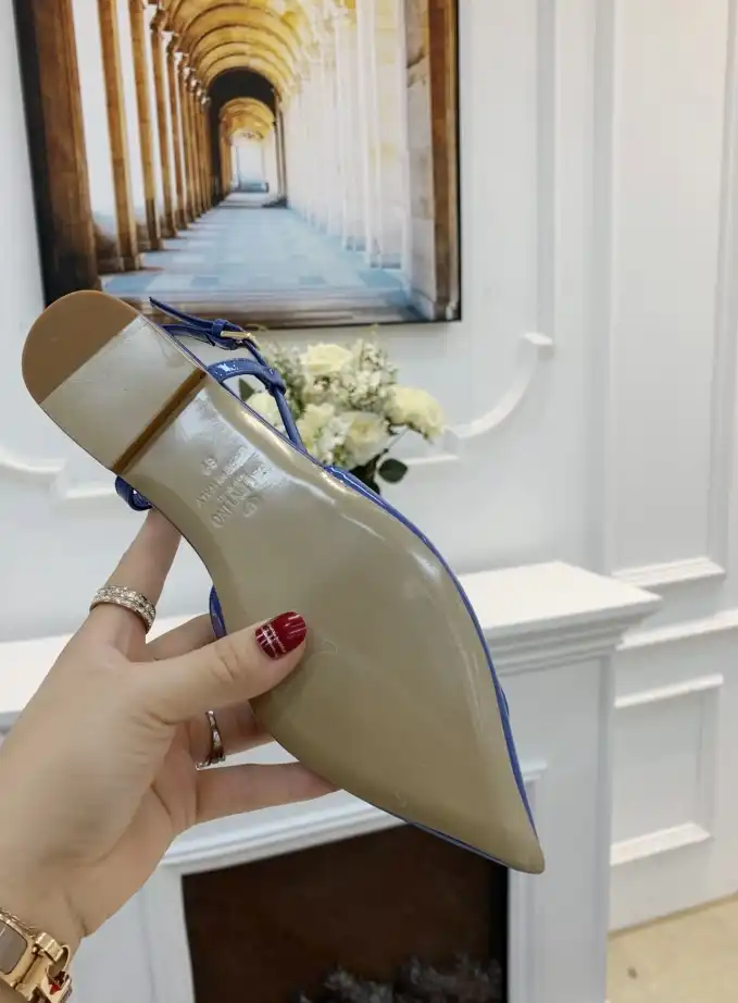 hype Valentino flat shoes