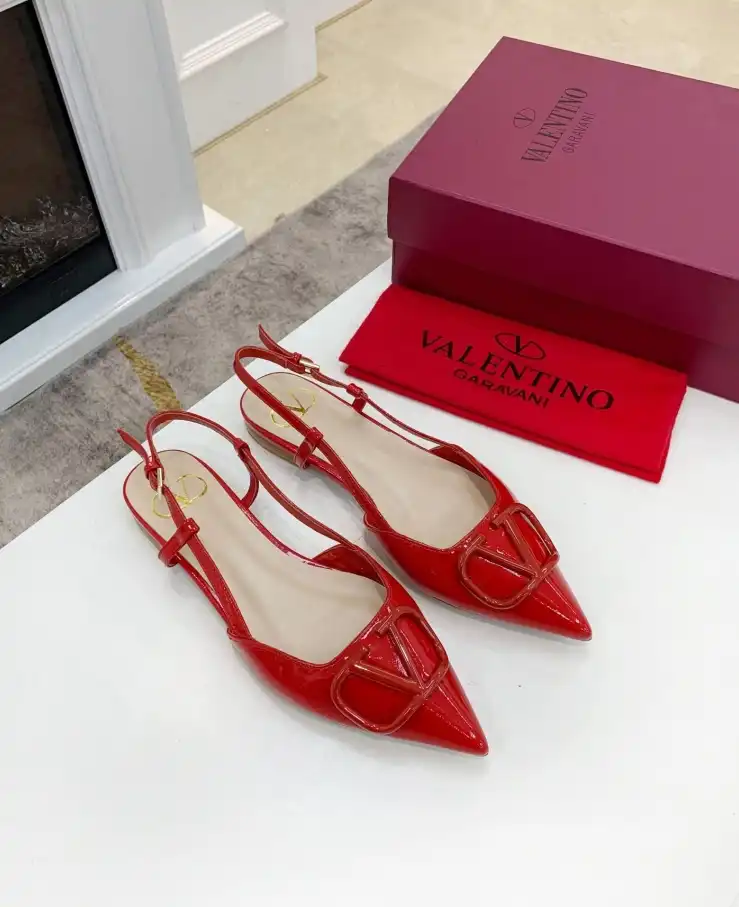 hype Valentino flat shoes