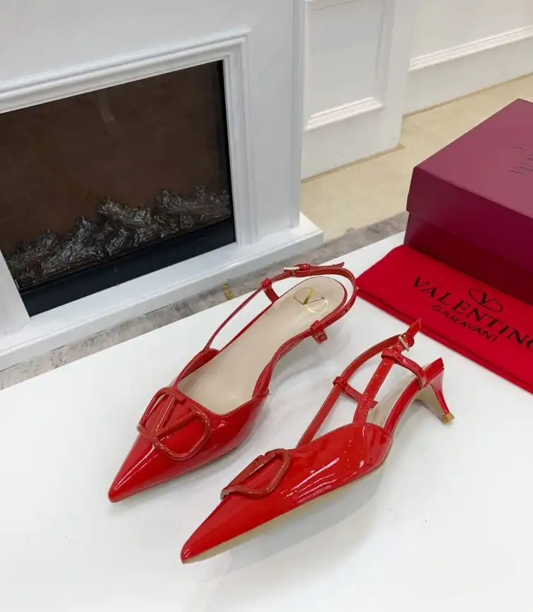 hype Valentino flat shoes