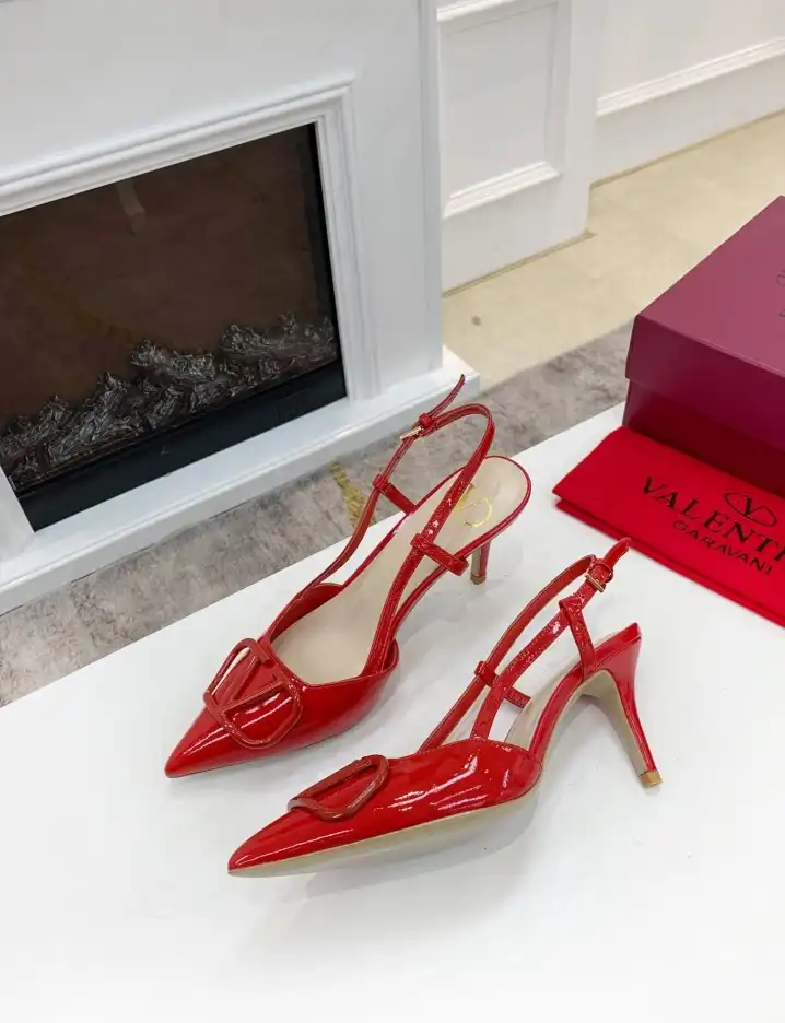 hype Valentino flat shoes