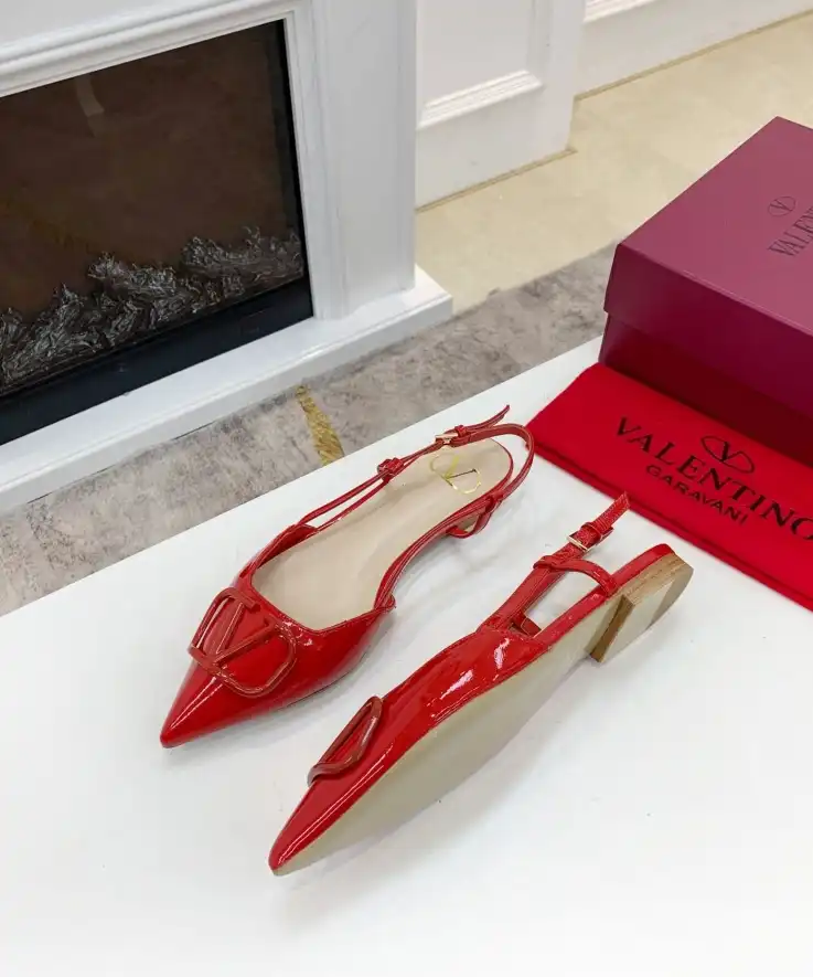 hype Valentino flat shoes