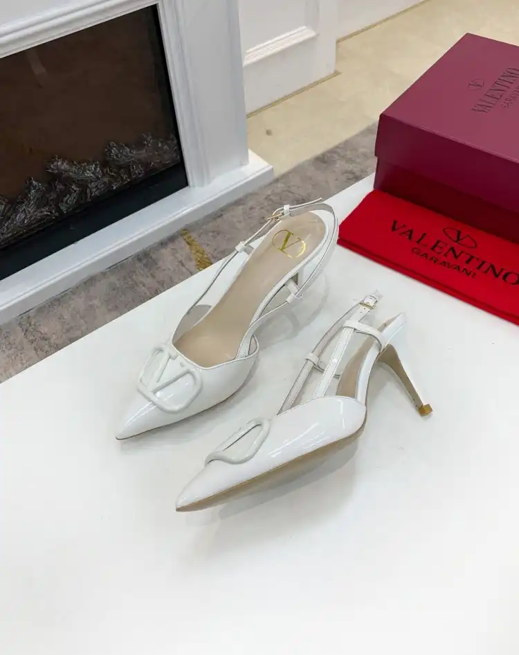 hype Valentino flat shoes