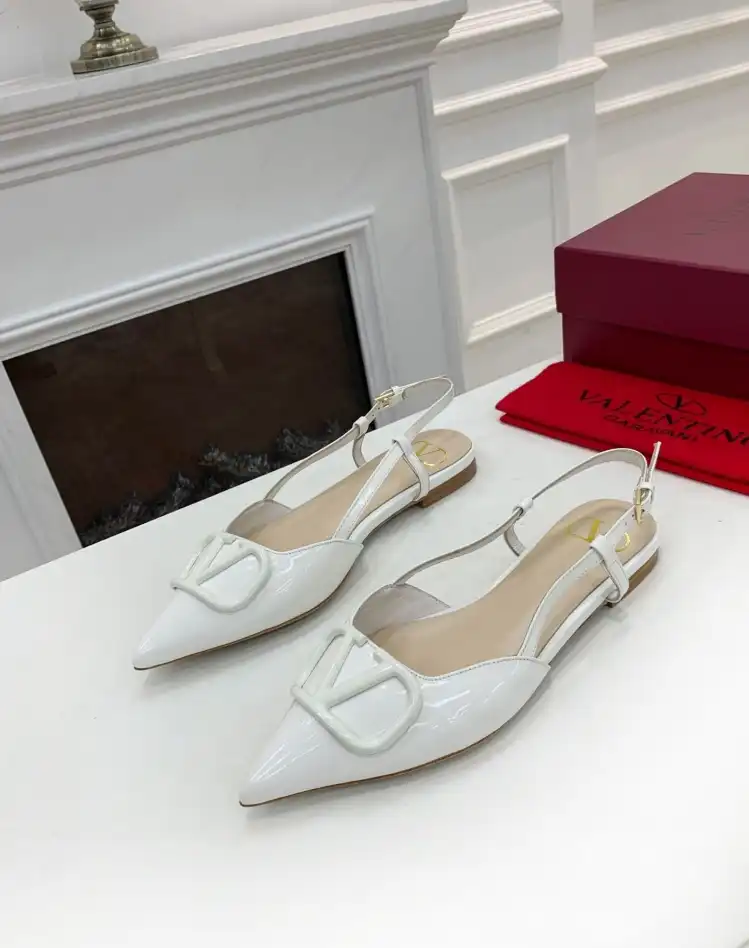 hype Valentino flat shoes