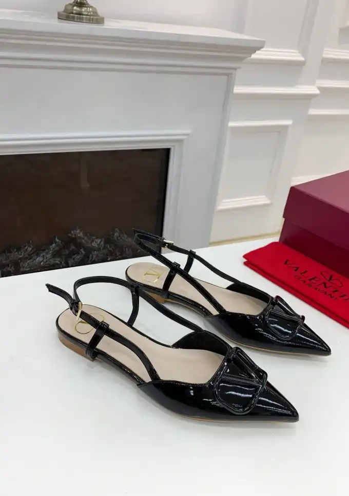 hype Valentino flat shoes