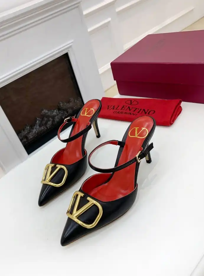 hype Valentino High Heels