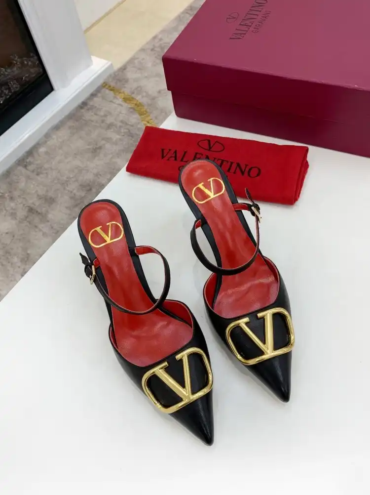 hype Valentino High Heels