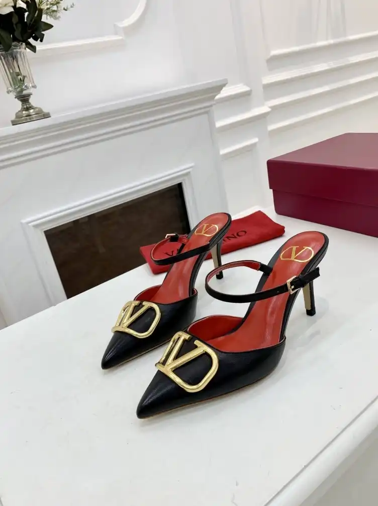 hype Valentino High Heels