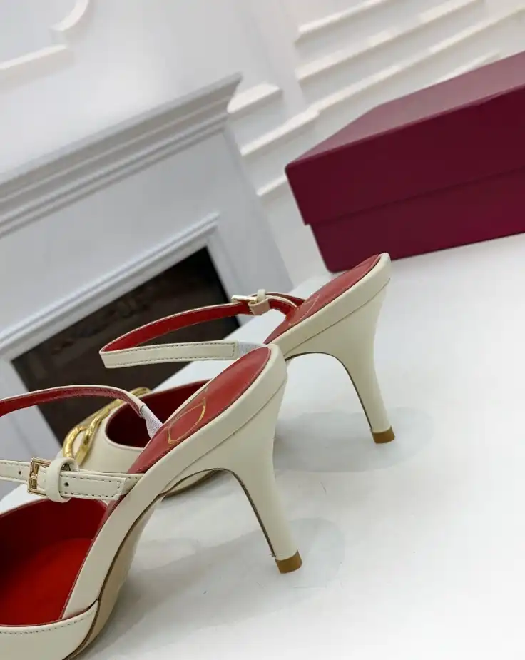 hype Valentino High Heels