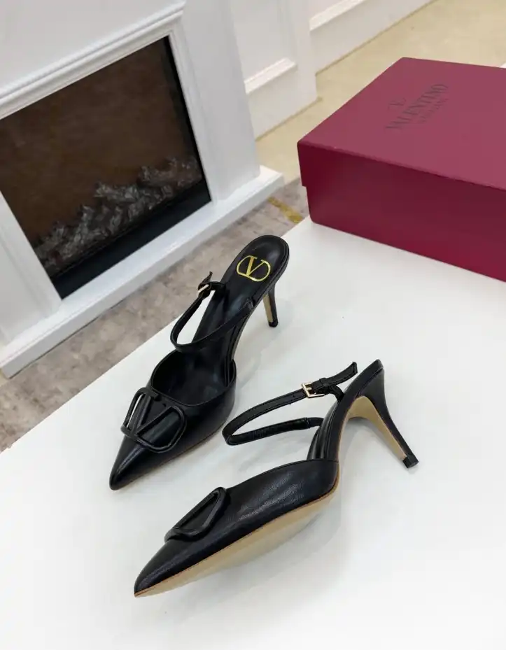 hype Valentino High Heels