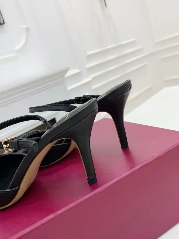 hype Valentino High Heels