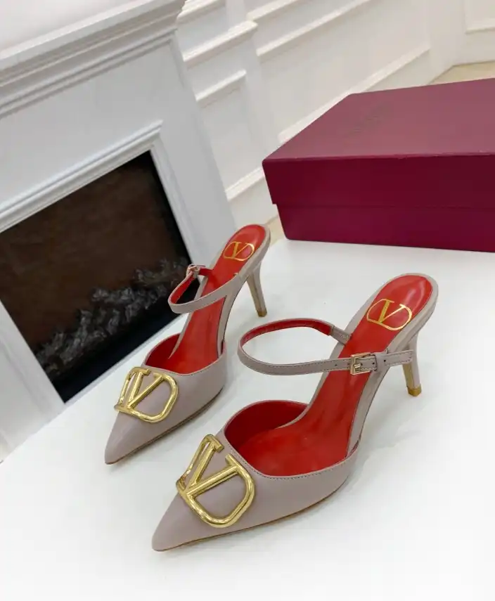 hype Valentino High Heels