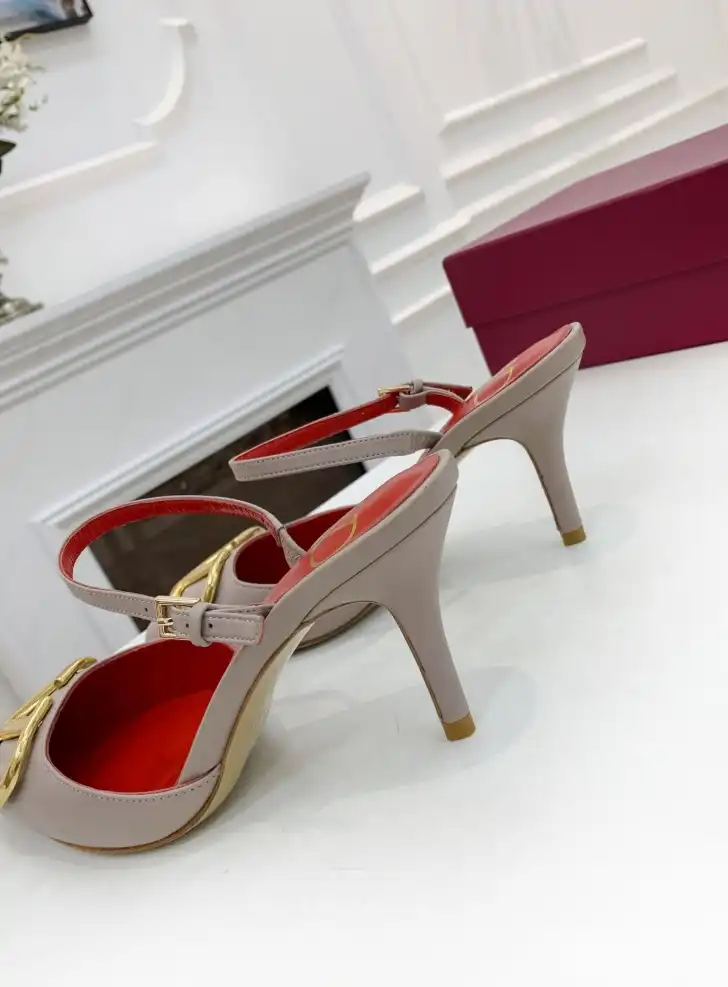 hype Valentino High Heels