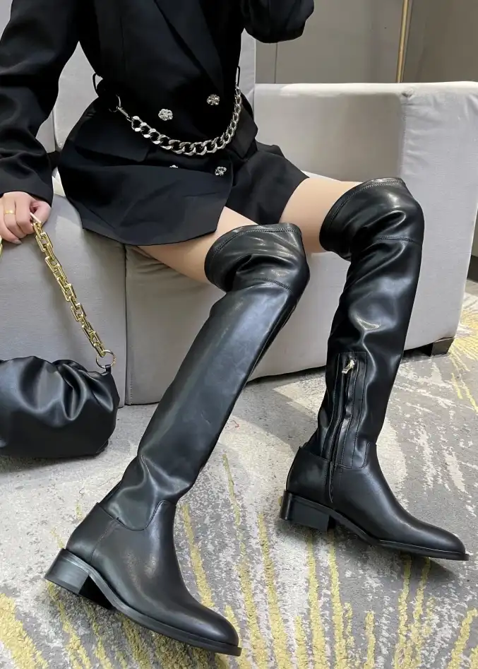 hype Valentino Boots