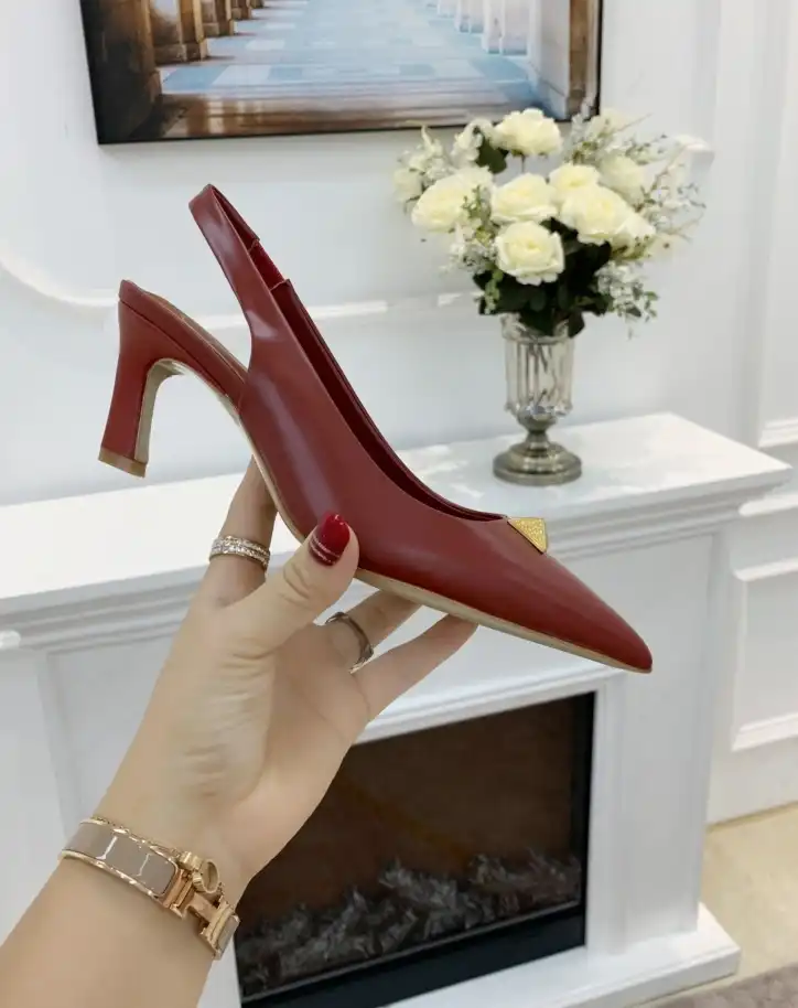 hype Valentino High Heels