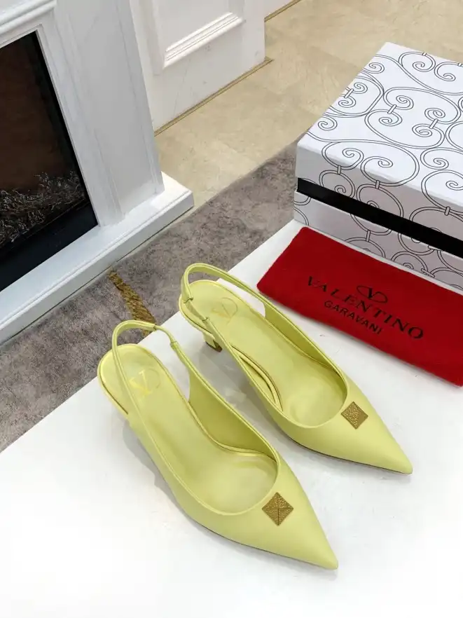 hype Valentino High Heels