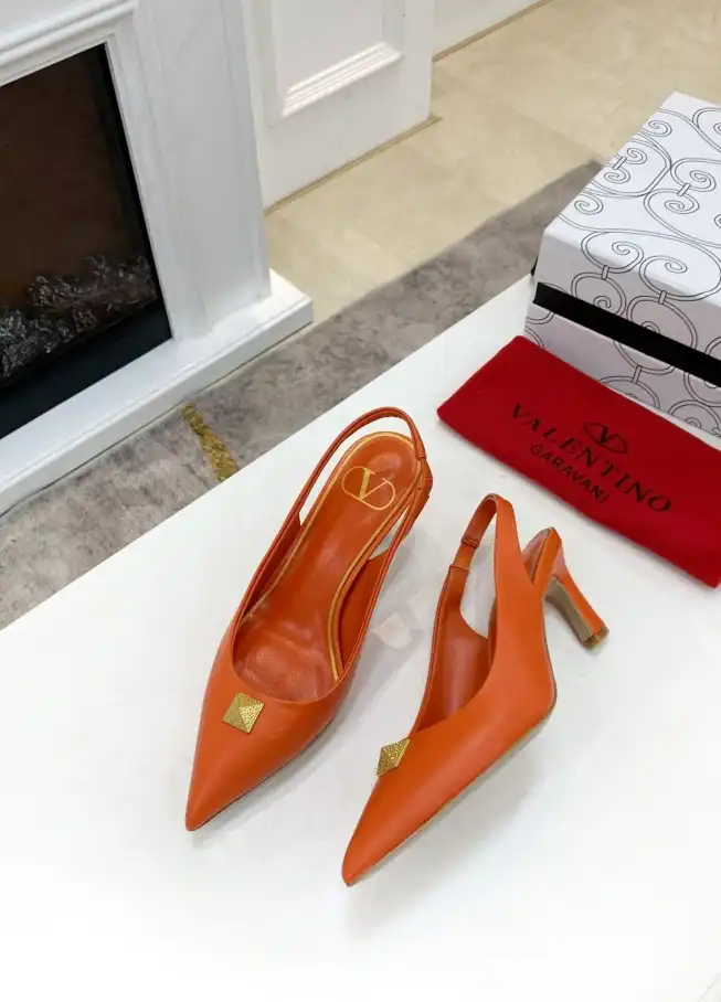 hype Valentino High Heels