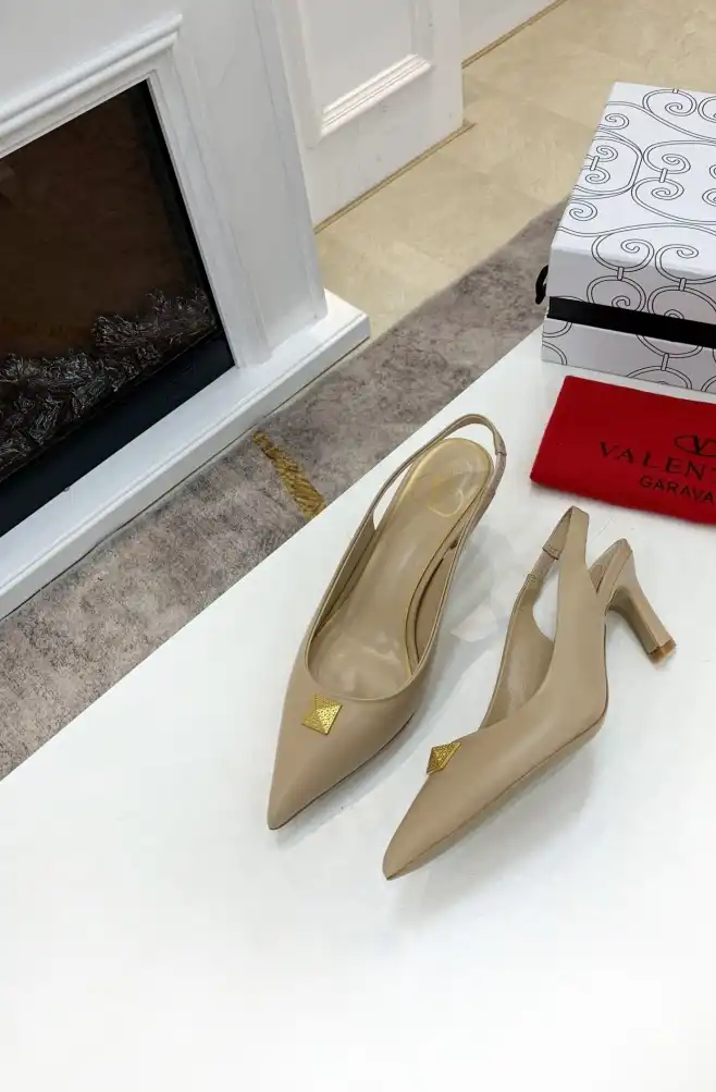 hype Valentino High Heels