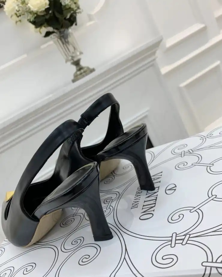 hype Valentino High Heels