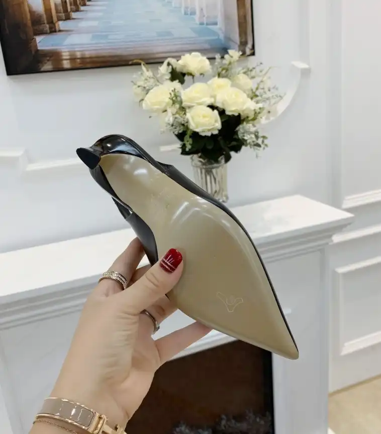 hype Valentino High Heels