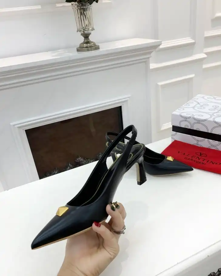 hype Valentino High Heels