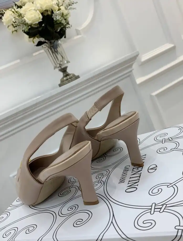 hype Valentino High Heels