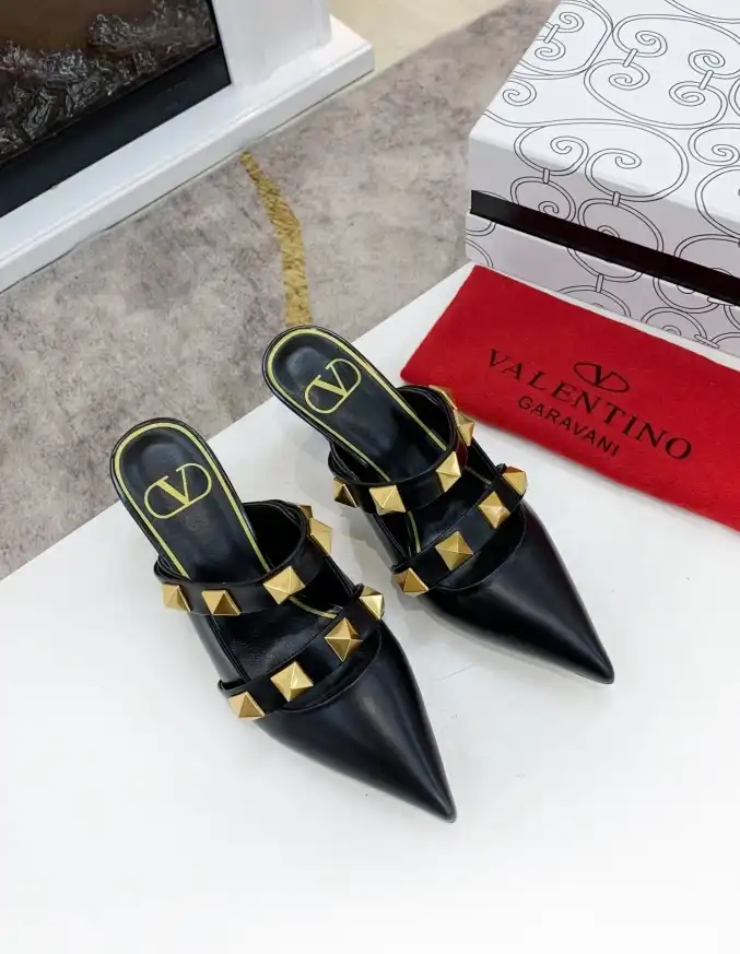 hype Valentino High Heels