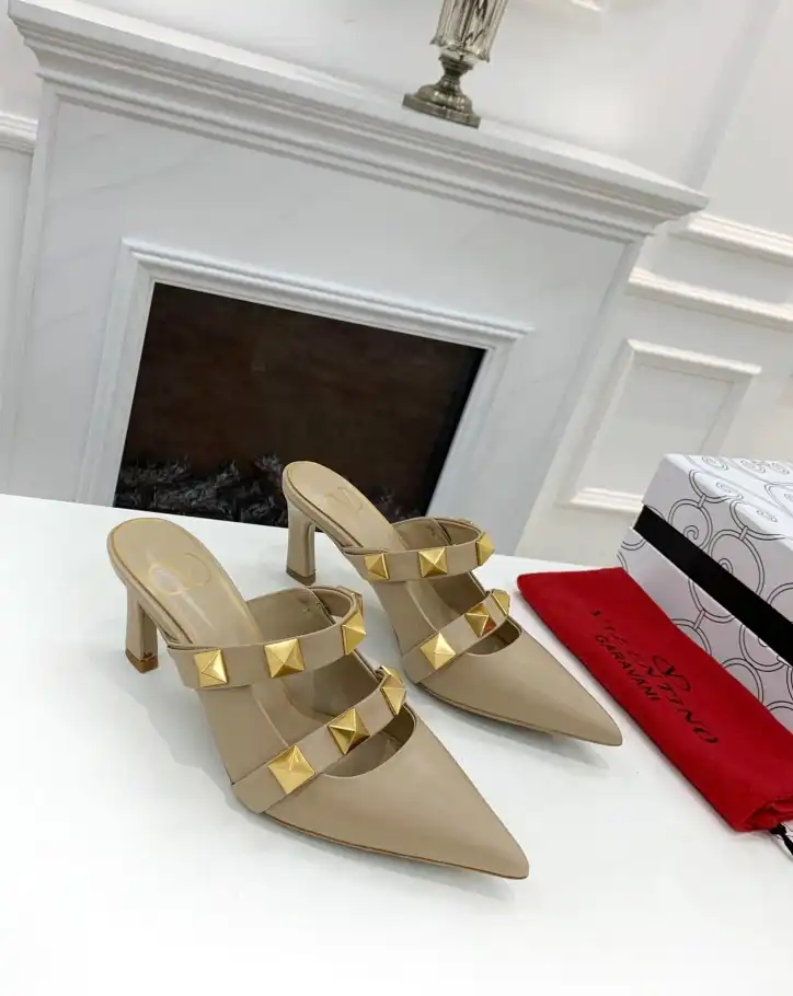 hype Valentino High Heels