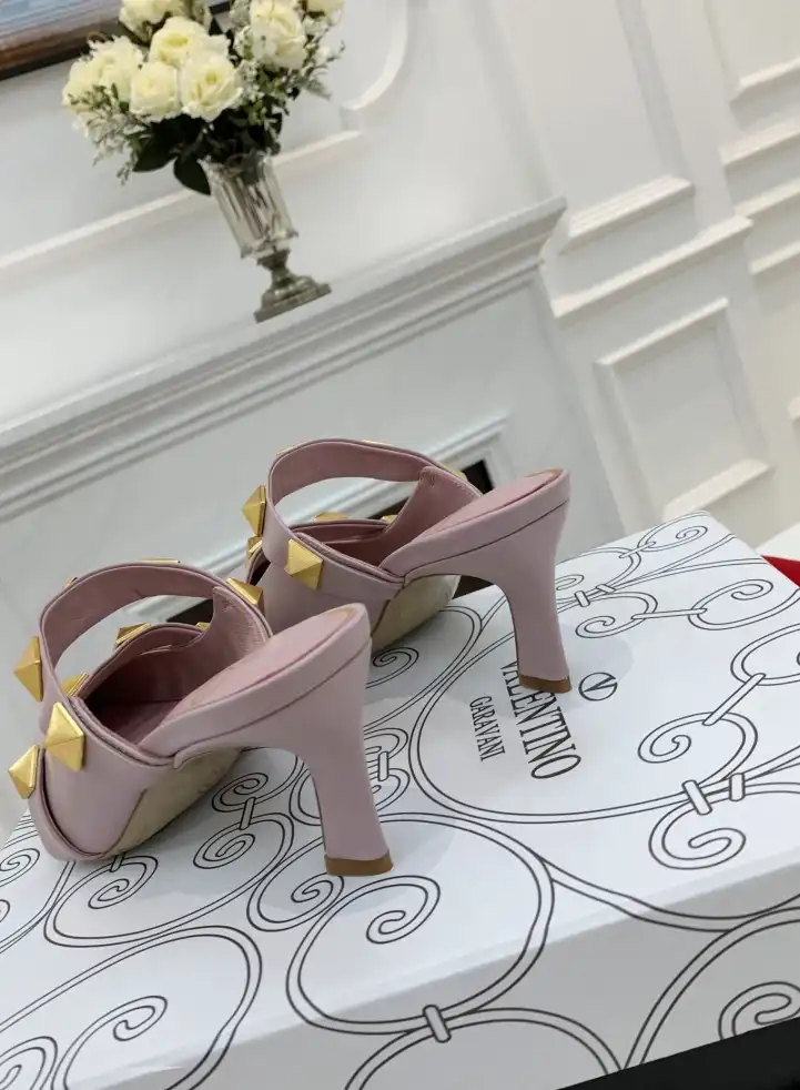 hype Valentino High Heels