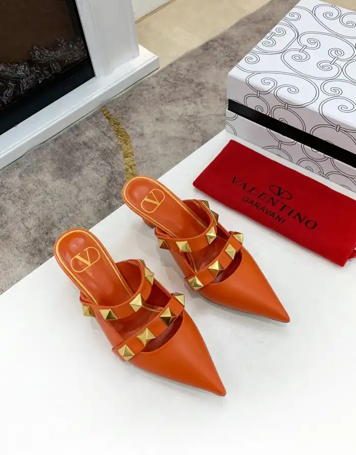 hype Valentino High Heels