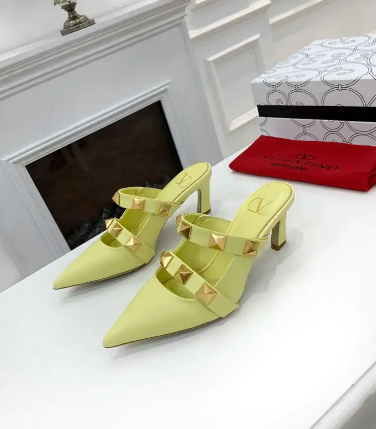 hype Valentino High Heels