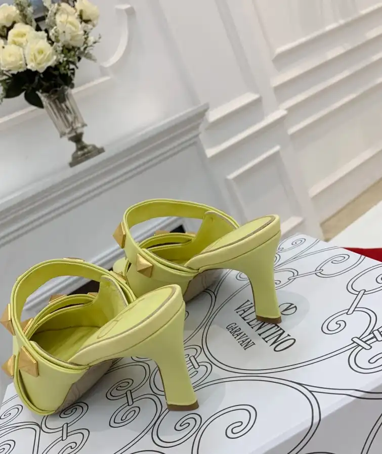 hype Valentino High Heels