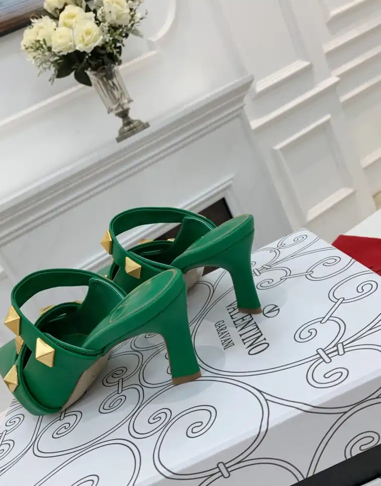 hype Valentino High Heels