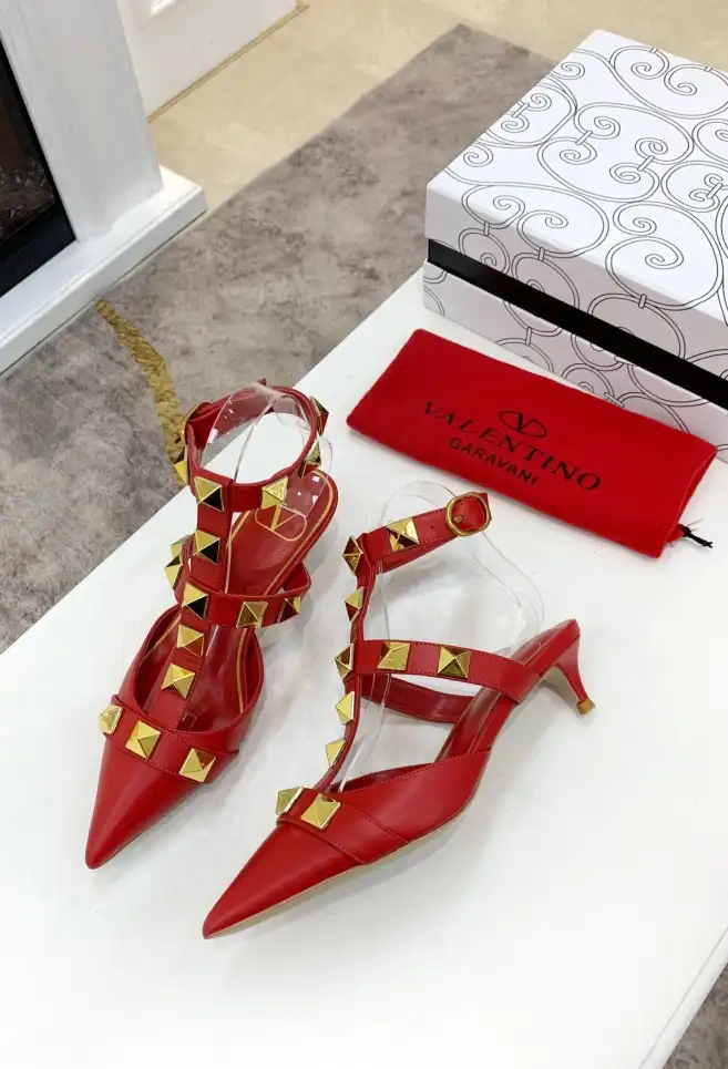 hype Valentino High Heels