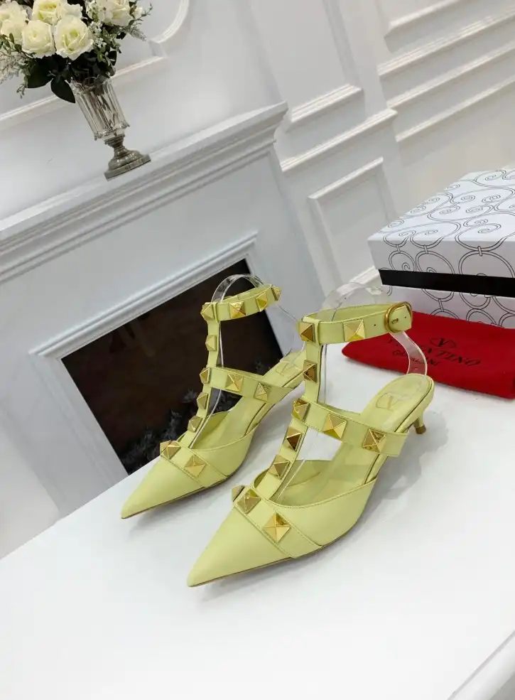 hype Valentino High Heels