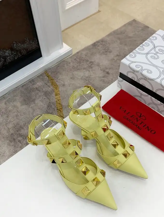 hype Valentino High Heels