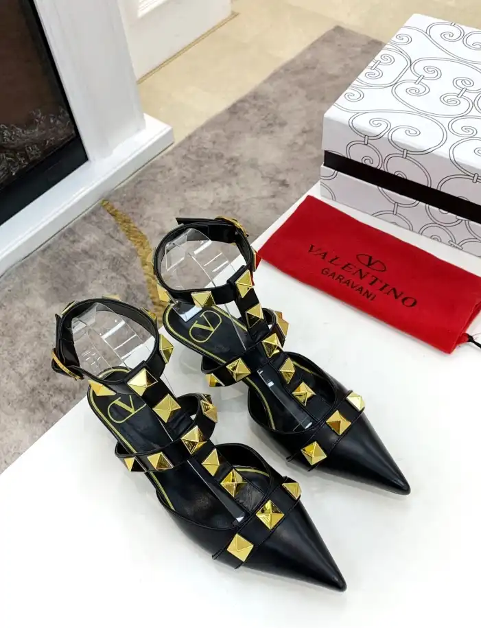 hype Valentino High Heels