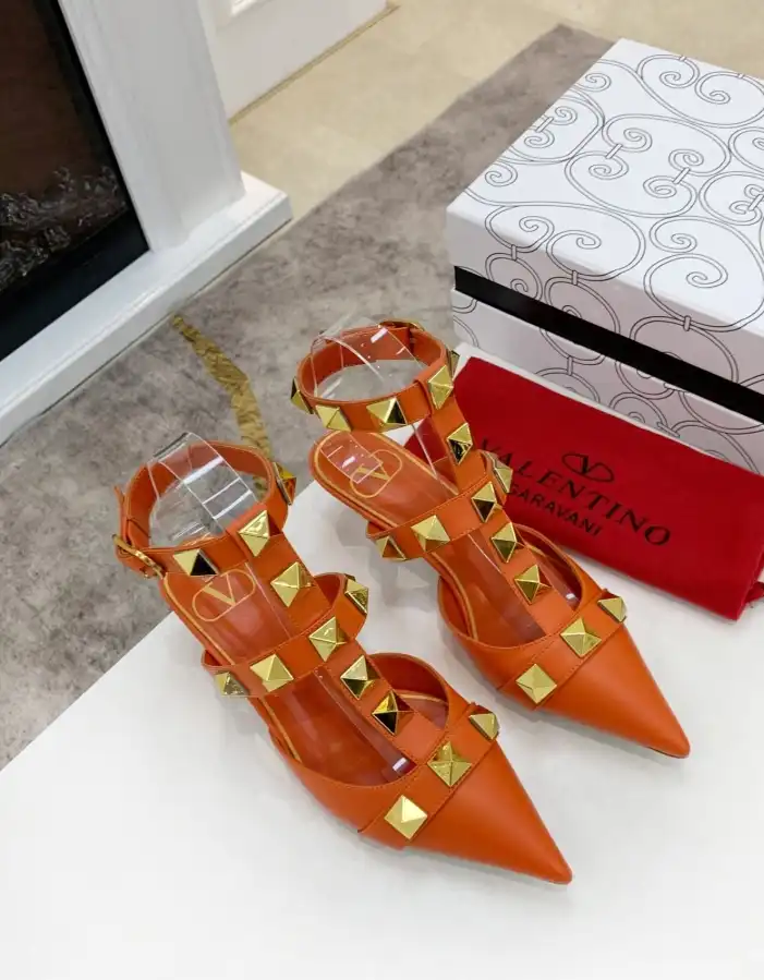 hype Valentino High Heels