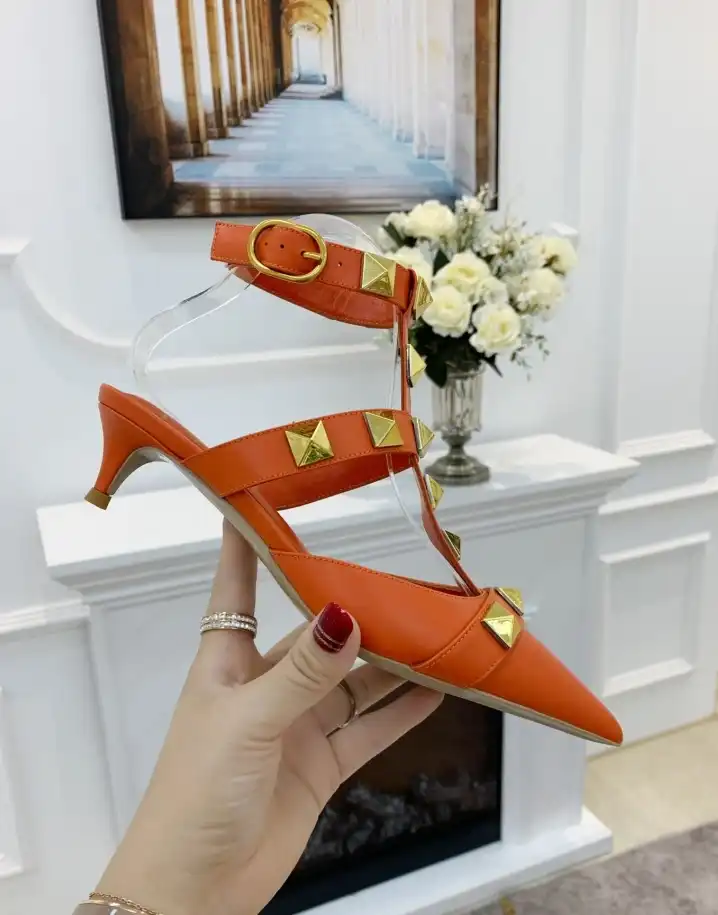 hype Valentino High Heels