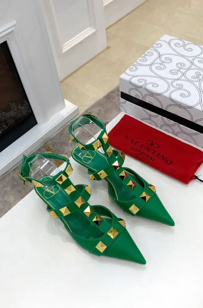 hype Valentino High Heels