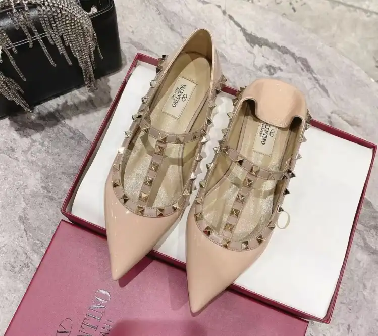 hype Valentino flat shoes