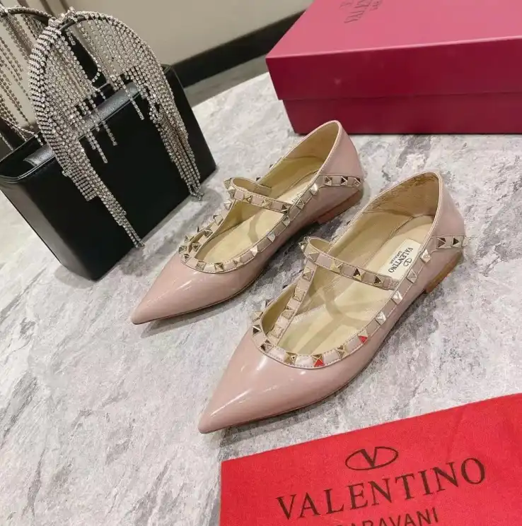 hype Valentino flat shoes