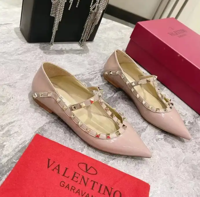 hype Valentino flat shoes