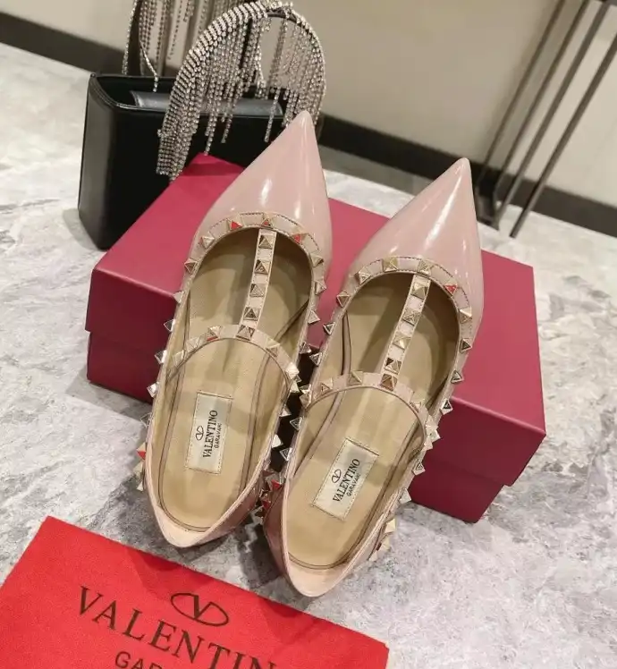 hype Valentino flat shoes