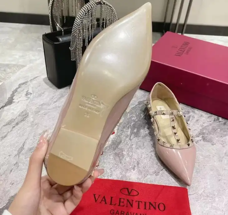 hype Valentino flat shoes