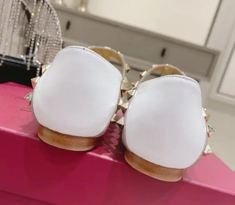 hype Valentino flat shoes