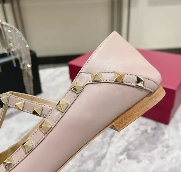 hype Valentino flat shoes