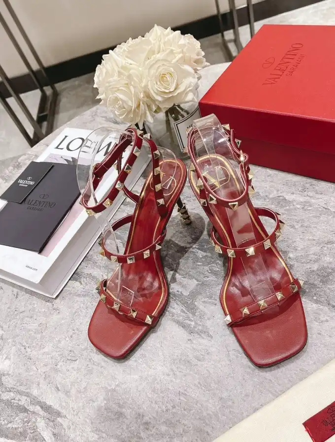 hype Valentino Sandals