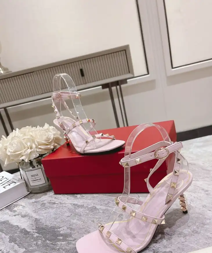 hype Valentino Sandals