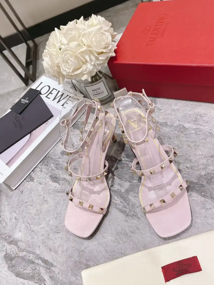 hype Valentino Sandals